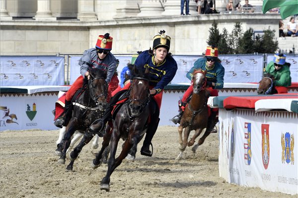 Nemzeti Vágta, Csíki Laura