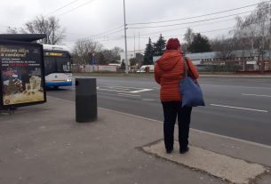Buszmegálló Debrecenben