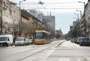 Szeged, Kossuth Lajos sgt., közlekedés, forgalom, villamos