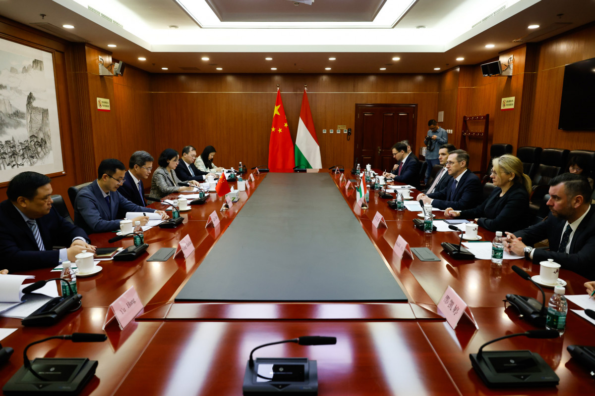 Varga Mihály szerint szintet léptek a magyar-kínai gazdasági kapcsolatok. Fotó: Varga Mihály hivatalos Facebook oldala