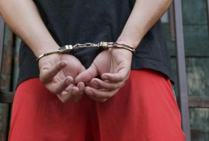 Bilincs. Rendőrség. Letartóztatás.